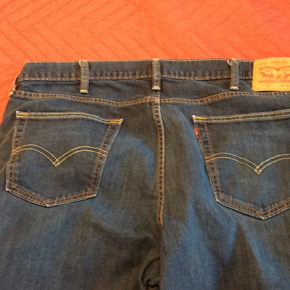 Mens Levi’s 541 blue jeans. 40x32.
